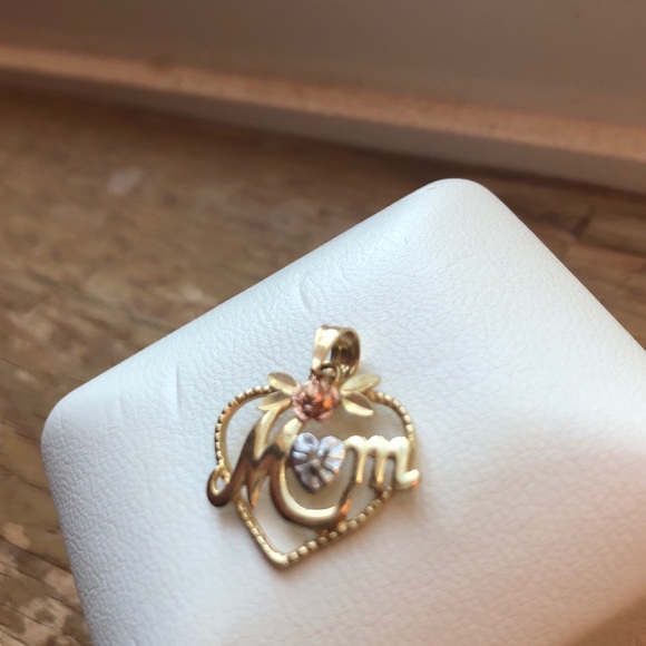 Jewelry - Pendant